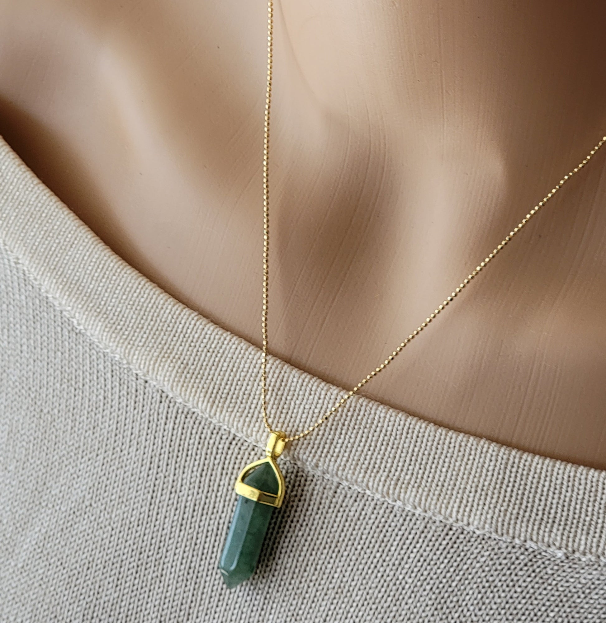Clear Quartz Necklace, Clear Quartz Point Necklace, minimaliste necklace, mom dainty necklace, Healing crystal necklace,  giftful necklace