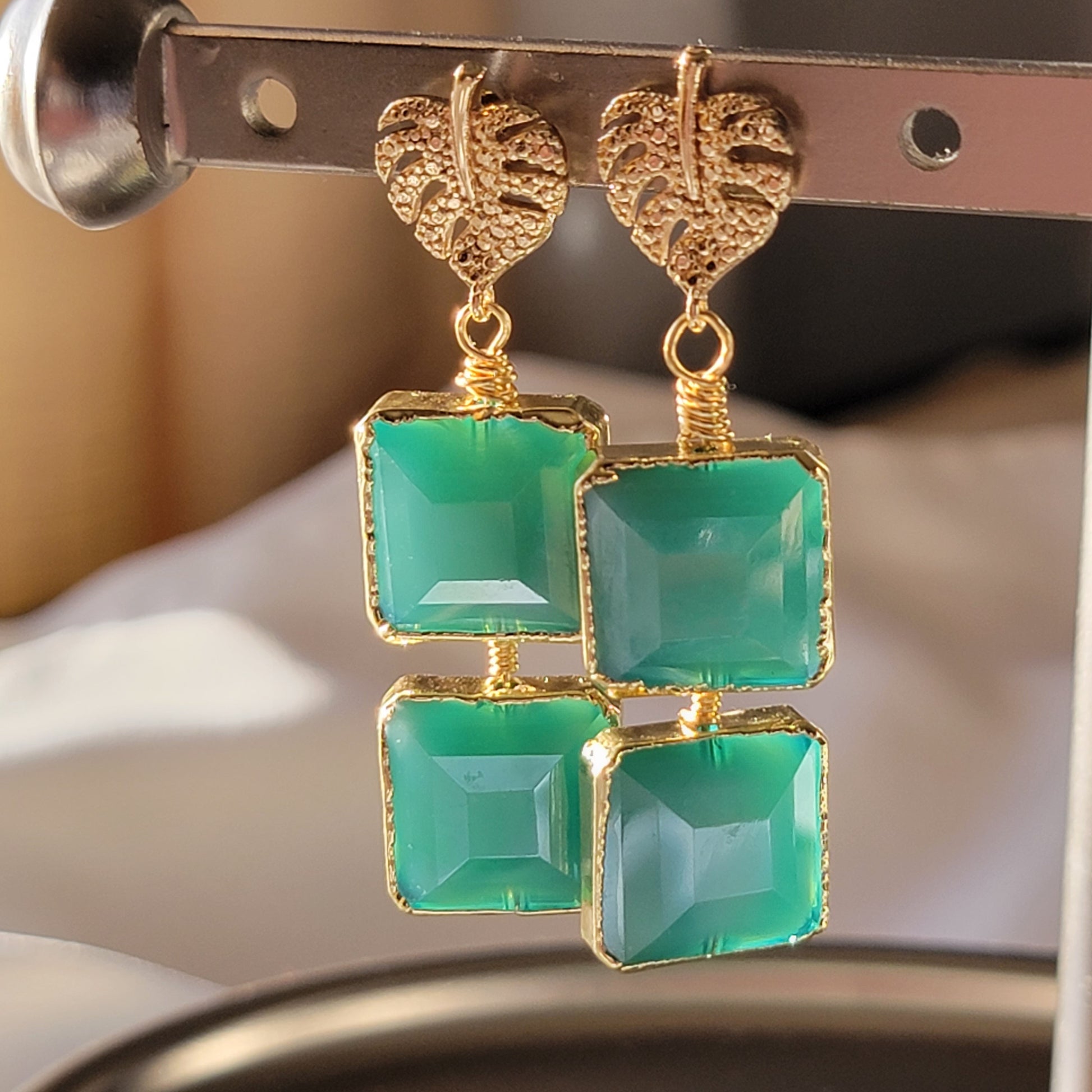 Green Mint Earrings, Mint Earrings, Light Mint Earrings, Light Soft Green Earrings, Bridesmaid Earrings, mom birthday gift from daughter