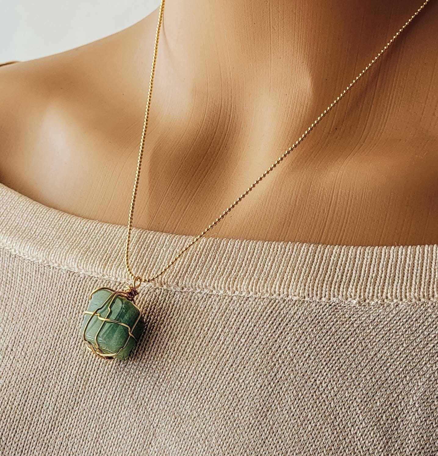 Green Aventurine necklace, Crystal Wire Wrapped Necklaces, Natural stone chain, Birthstone necklace, Raw aventurine Pendant, Crystal pendant