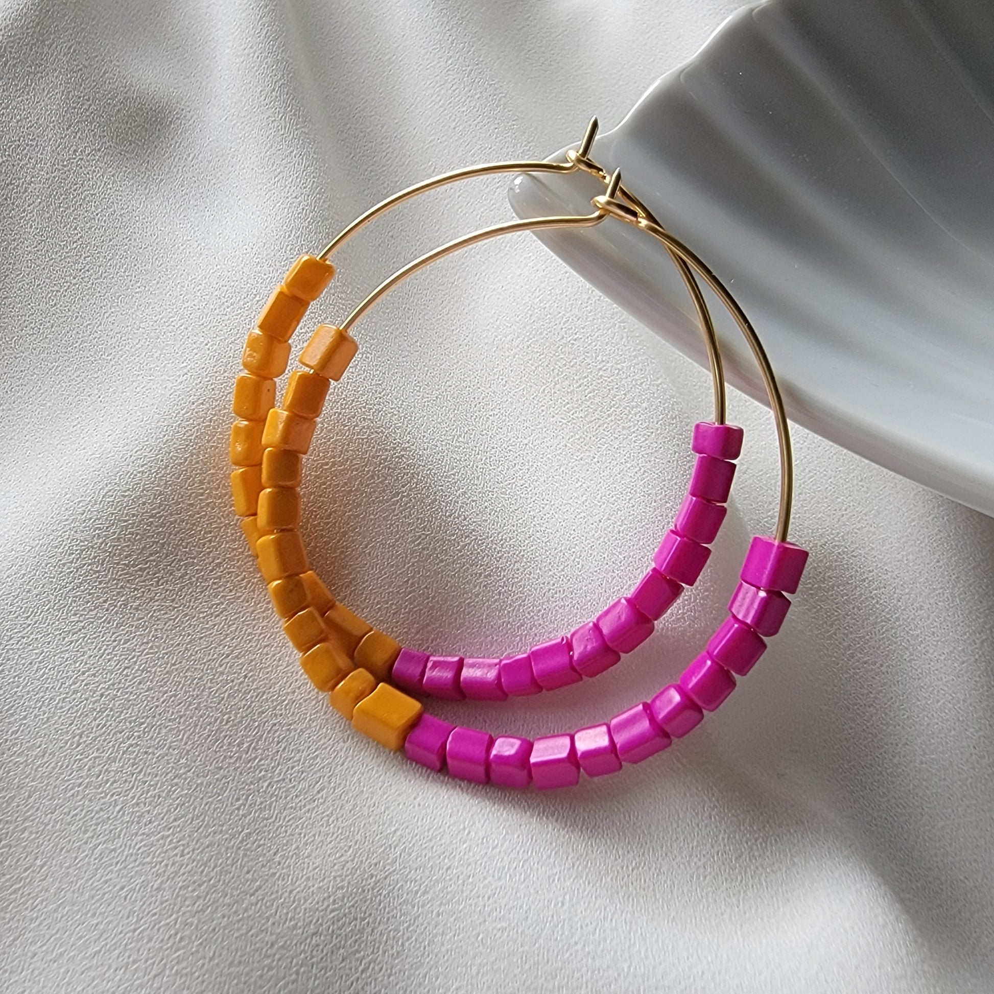 Pink Orange Hoop Earrings, Beaded thin hoop Earrings, Gold filled hoops, Fuchsia colorful earrings, Everyday earrings, Summer earrings