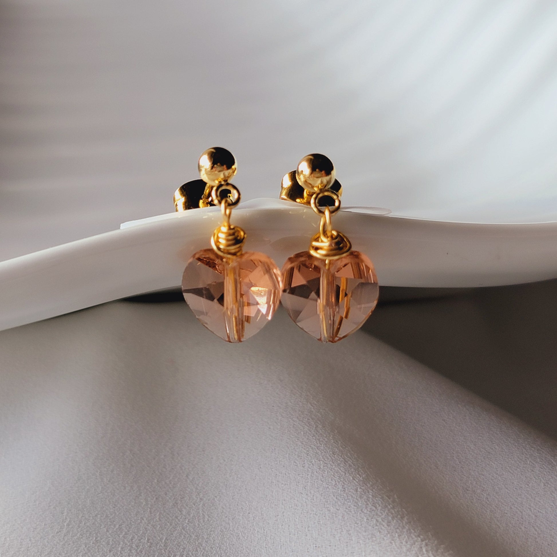Pink Heart Earrings, Heart Crystal earrings, Small love earrings, Rose Quartz Heart Earrings, Heart shaped earring, Rose quartz gifts