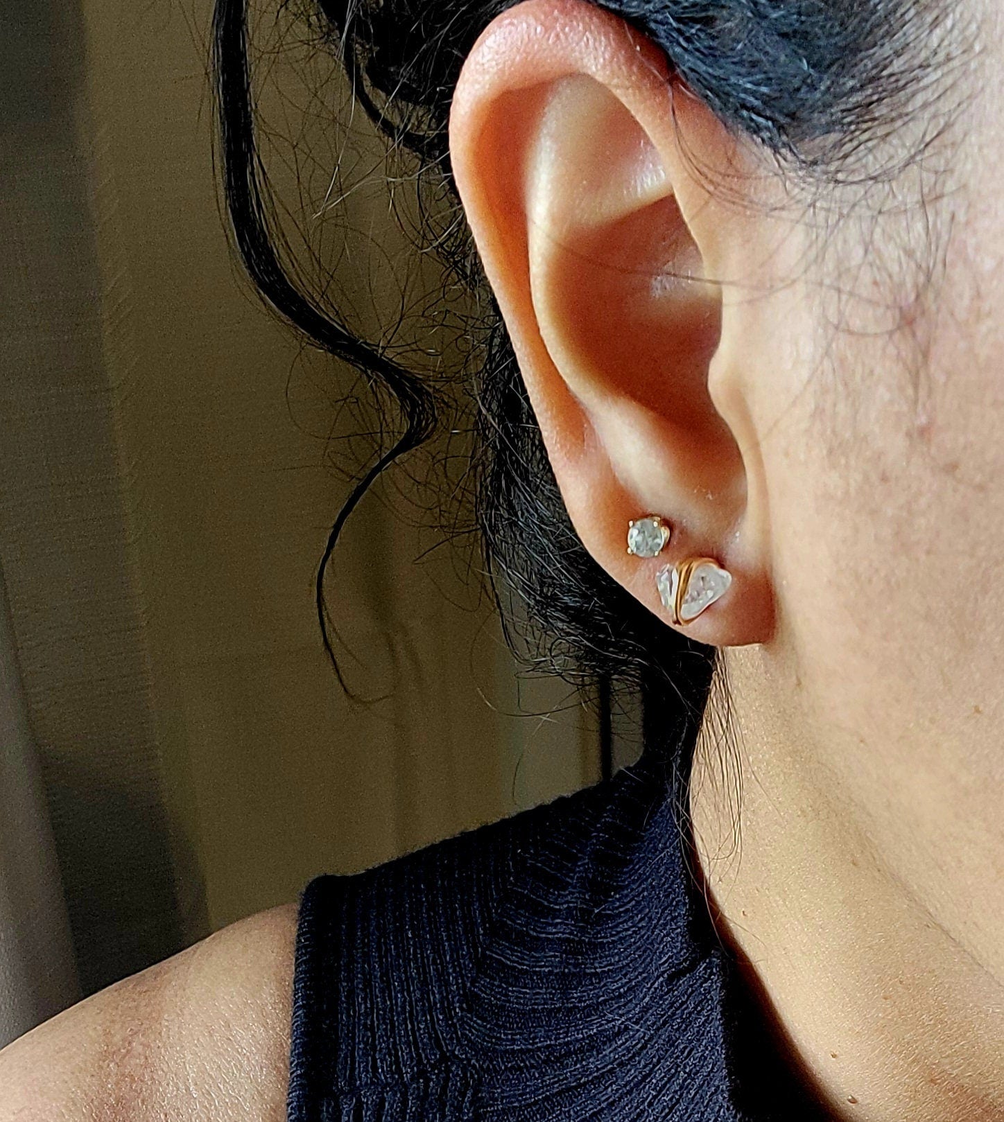 Clear crystal quartz post earrings, Raw crystal healing earrings, mothers days gifted, gift for- her, giftful daughter, giftful sister gift