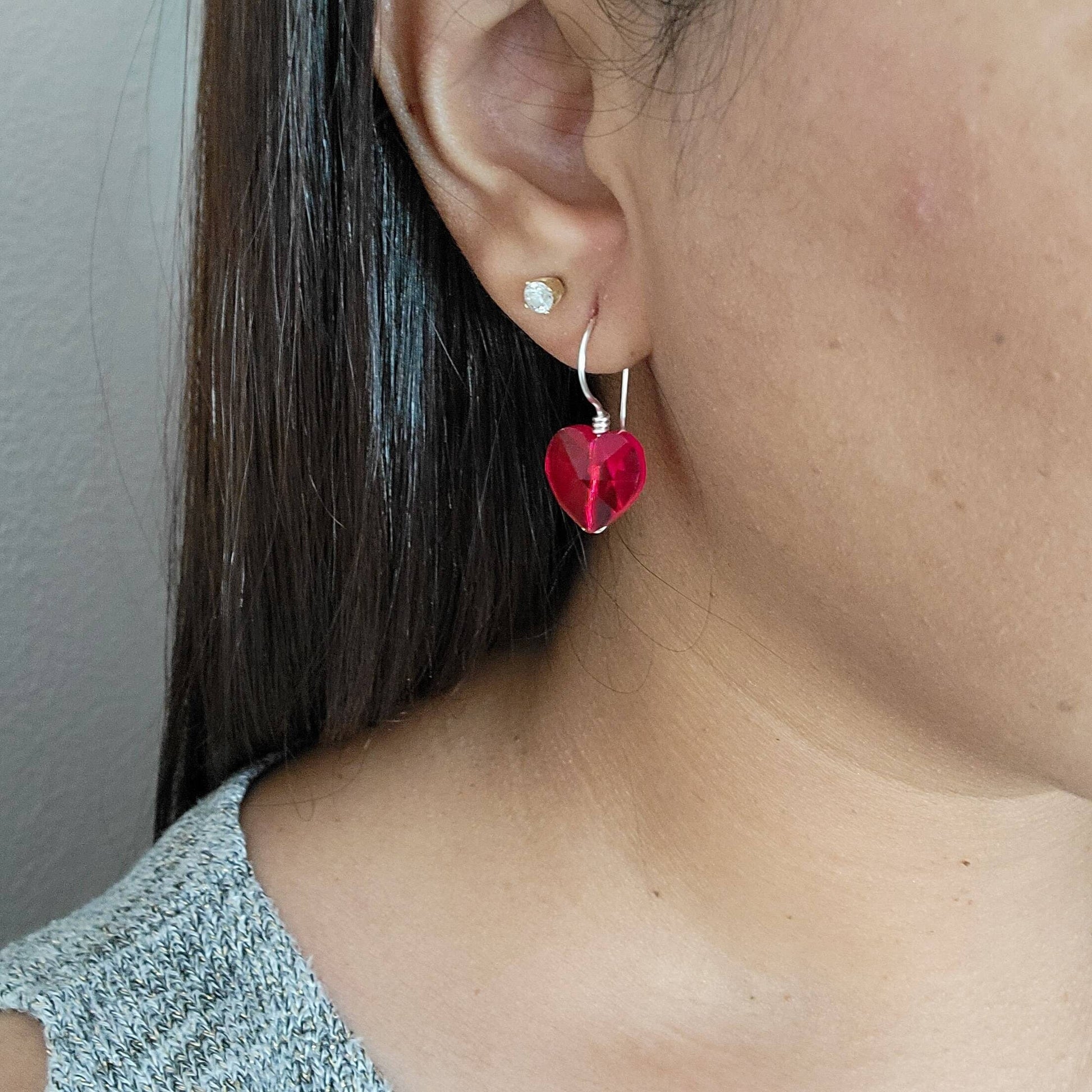 Red heart earrings, Heart Shaped Earrings, Drop Heart Earrings, Heart Drop Earrings, Minimalist Dainty Earrings, minimalistic mini earrings