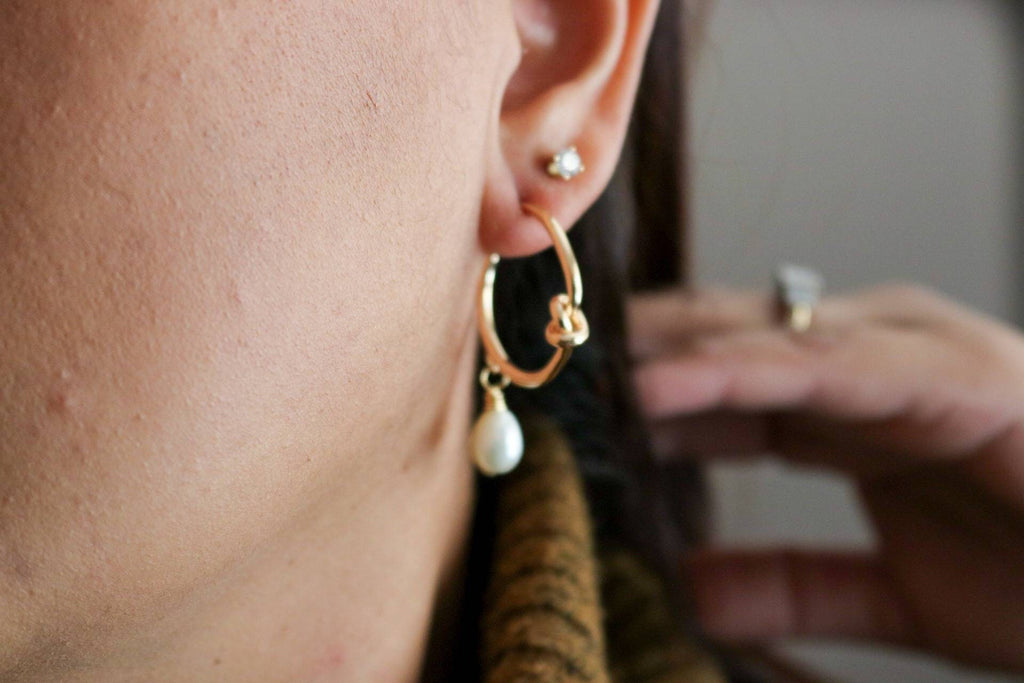 Pearl hoop earrings, Minimalistic hoop earrings, Thin hoop earrings, Gold filled hoop earrings, wife giftful, giftful wedding, bridal gifted