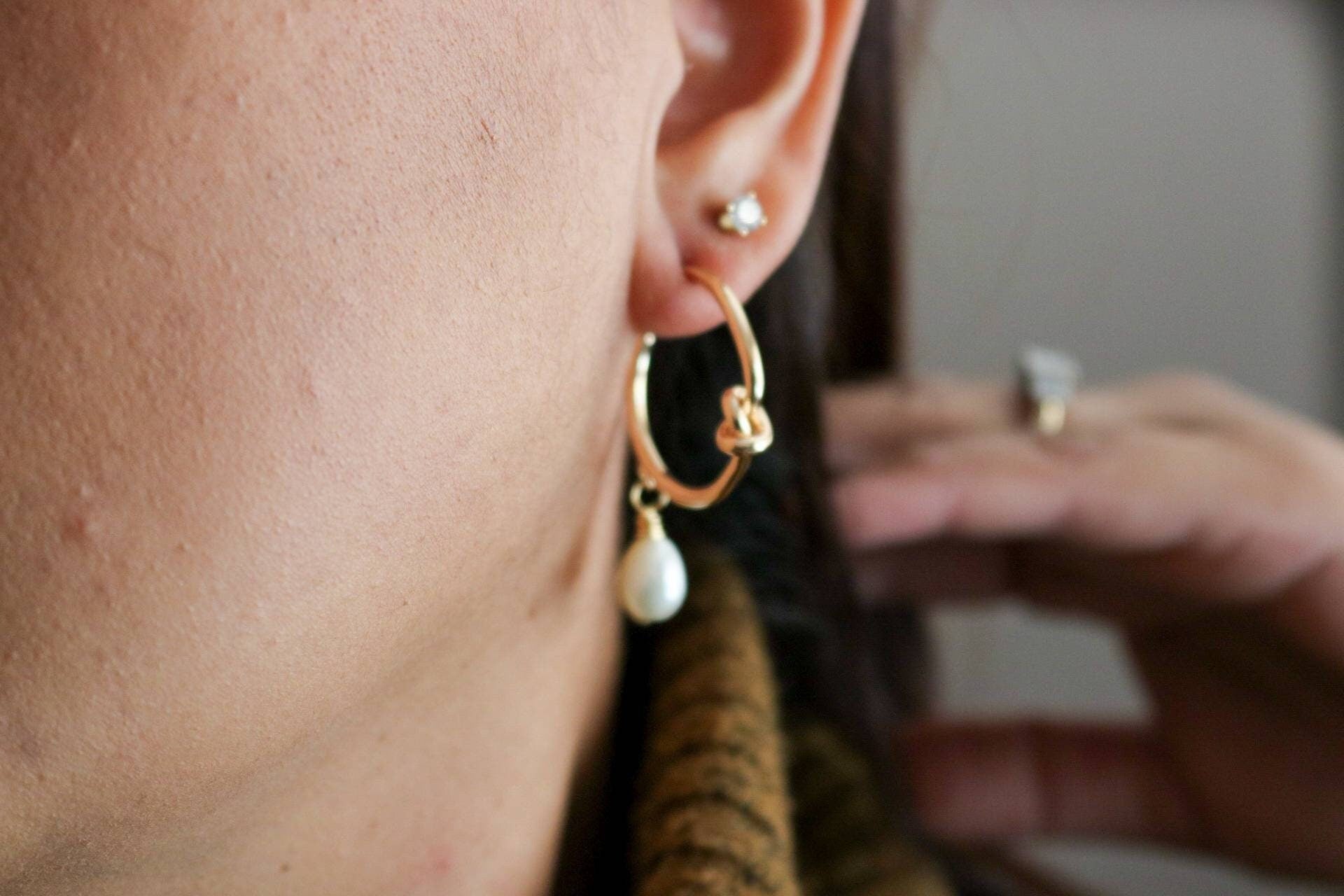 Pearl hoop earrings, Minimalistic hoop earrings, Thin hoop earrings, Gold filled hoop earrings, wife giftful, giftful wedding, bridal gifted