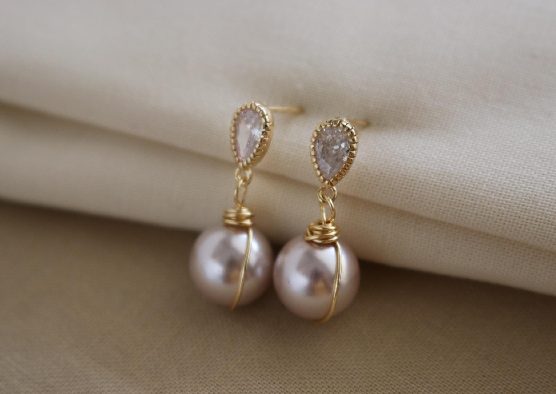Pink Pearl Earrings Drop, Small pearl earrings, Pearl earrings wedding, Pearl earrings bridesmaid, Pearl weddings earring, Bridal earrings