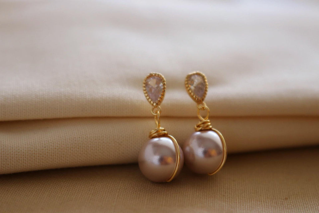 Pink Pearl Earrings Drop, Small pearl earrings, Pearl earrings wedding, Pearl earrings bridesmaid, Pearl weddings earring, Bridal earrings