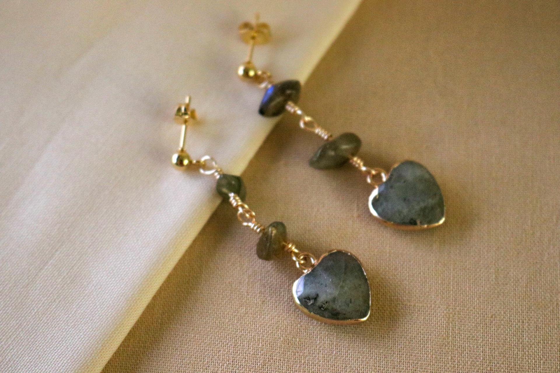 Heart Labradorite Earrings, Valentins earrings, crystal earrings dainty, Heartful earrings, gifted earrings valentine's gift, heartful gift