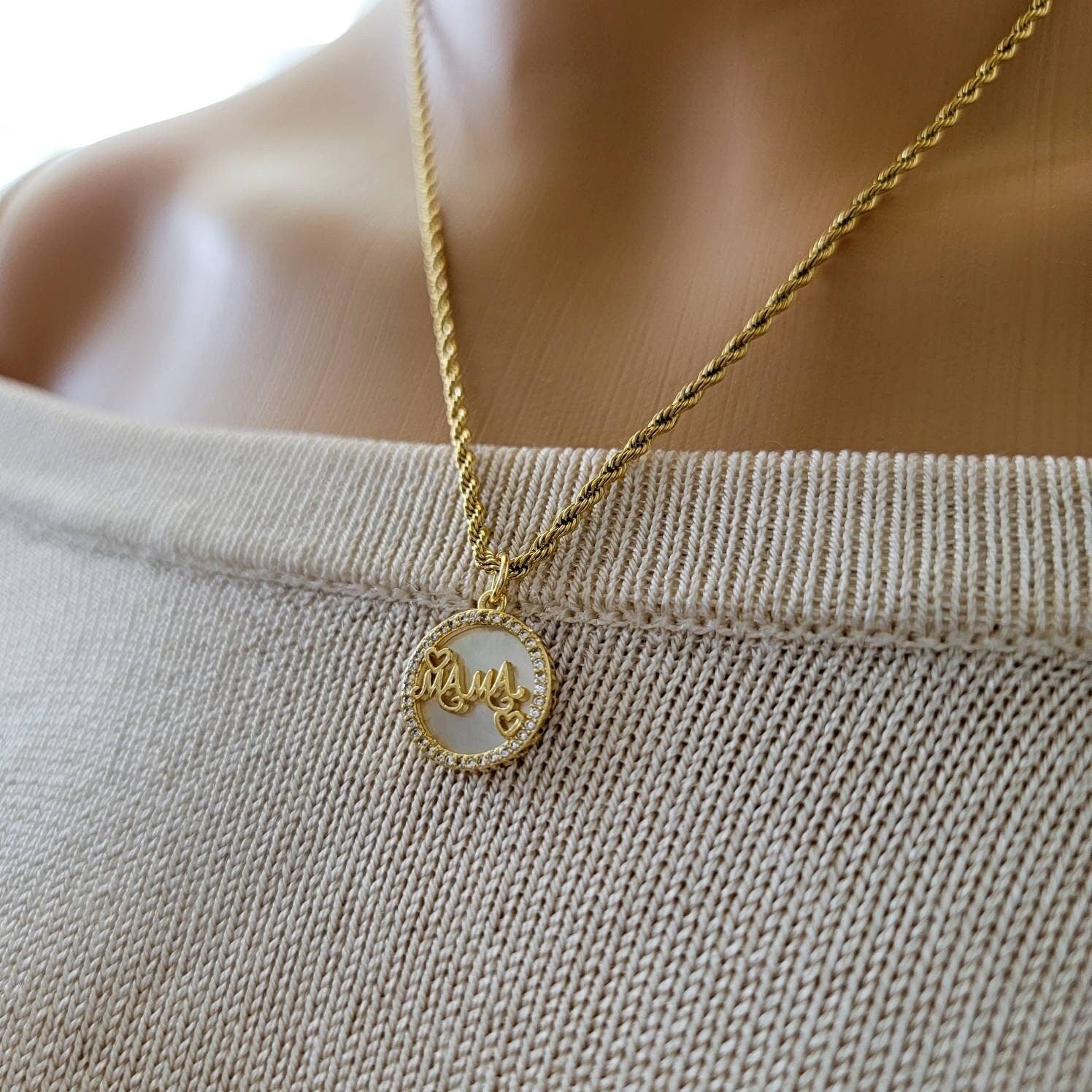 Mama Necklace, Mom necklace, Chain thin necklace, Necklace minimalistic, gift mama necklace, gifted mom giftful, mom giftful gifte