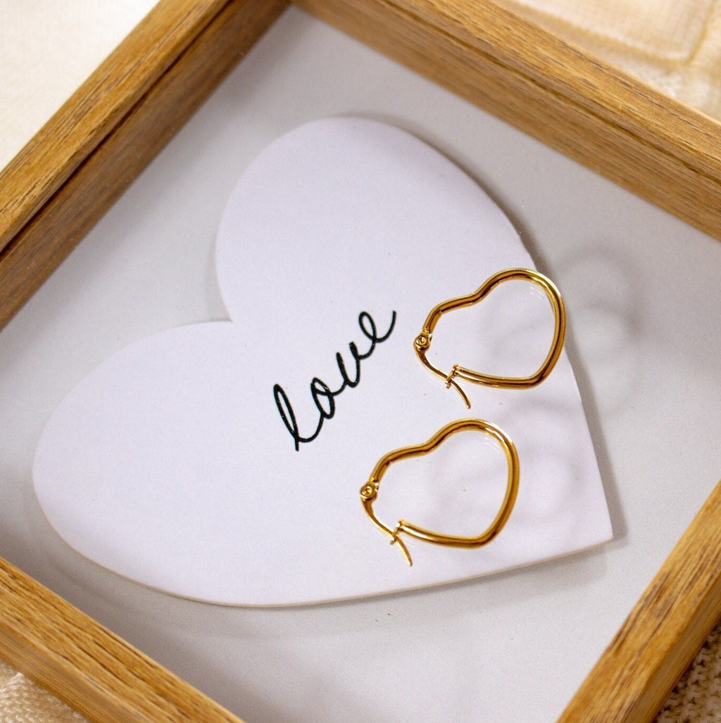 Heart earring hoops, Valentins earrings, Minimalistic earrings,Thin hoop earrings, gifted earrings valentine's gift, anniversary giftful