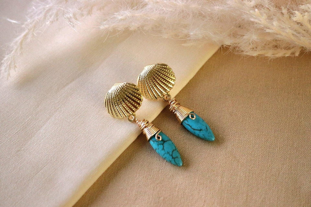 Turquoise earrings, dropping earring, shell gifted earrings, gold earrings stacks, gold minimalistic earrings, gifted beach, summer giftful