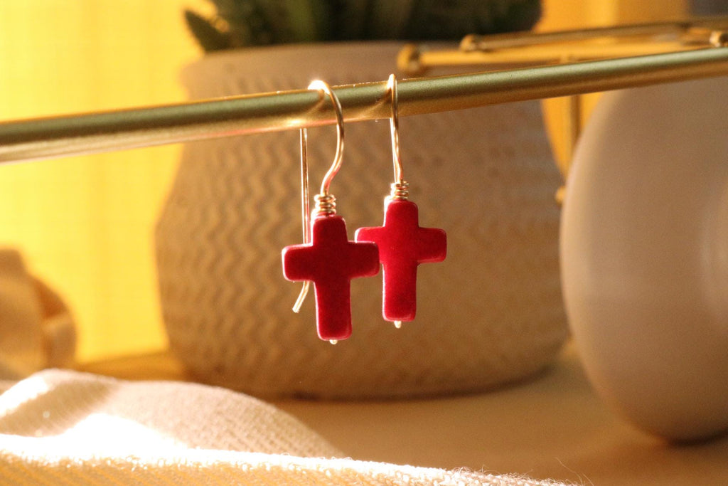 Cross Earrings, dropping earring, tini earrings, minimalistic earrings, religiously giftful, jewelry gift christian, faithful jewelry