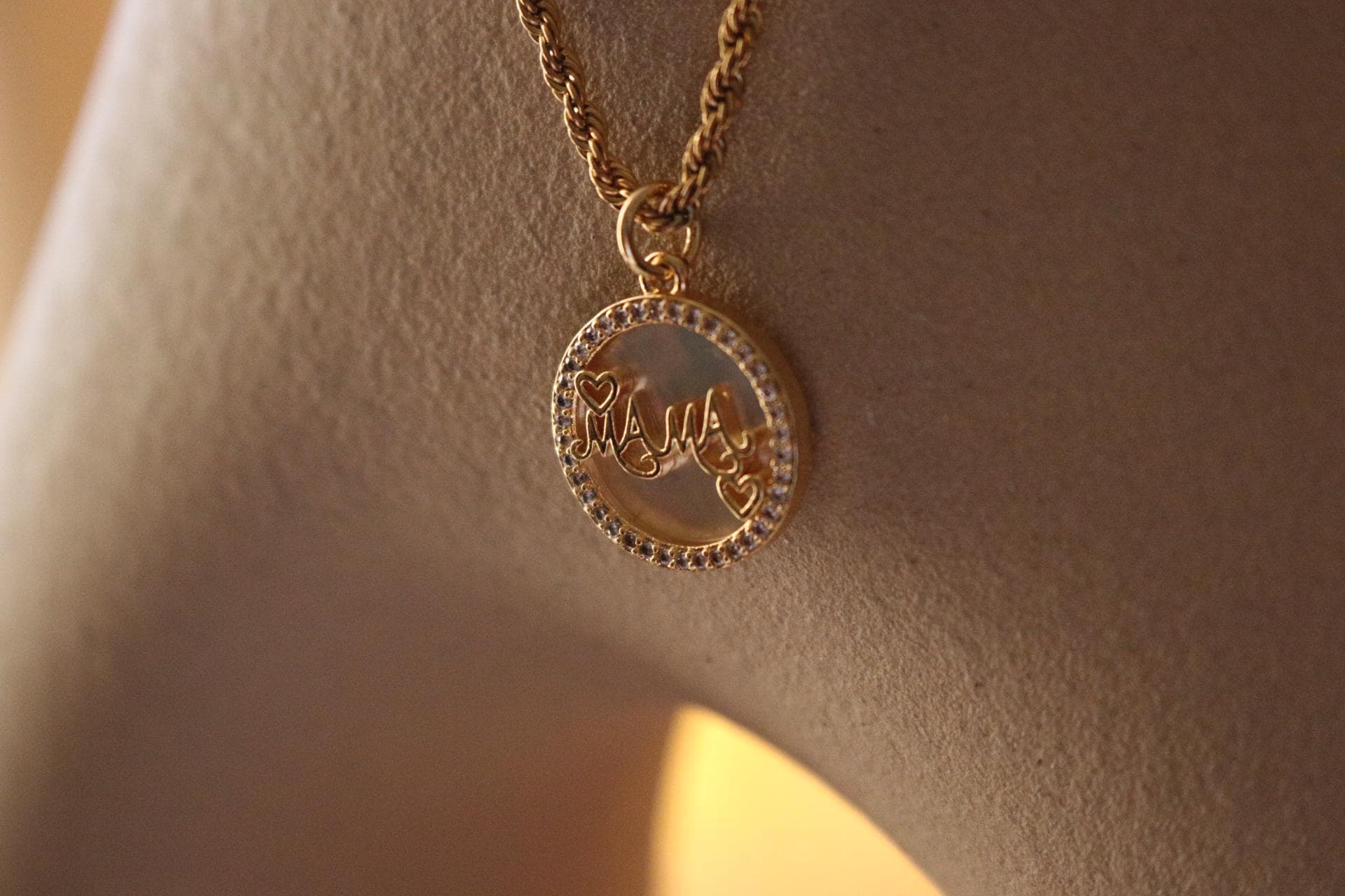 Mama Necklace, Mom necklace, Chain thin necklace, Necklace minimalistic, gift mama necklace, gifted mom giftful, mom giftful gifte