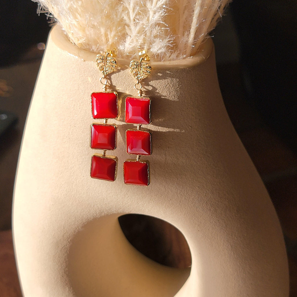 Red drops earrings, Dainty minimalist earrings, leaf earrings gift, dropping earring, earrings summer, summer earring gift, giftful earring
